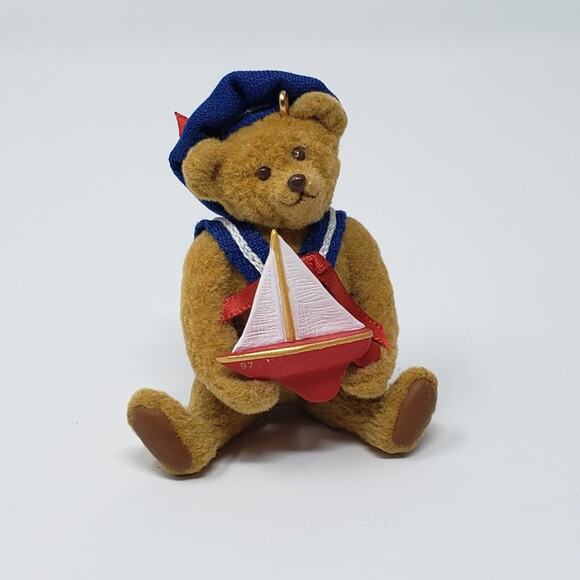 1997 Hallmark Sailor Bear Handcrafted Keepsake Holiday Christmas Ornament. - Picture 3 of 7